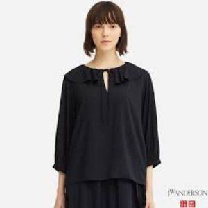 NWT JW Anderson Uniqlo Navy Small Puff Sleeve Top